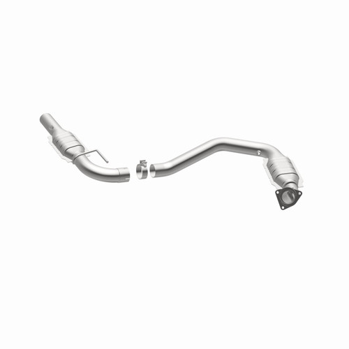 MagnaFlow Direct Fit Catalytic Converter 07-08 Express 2500 4.8L Driver Side - 51525 360 Degree Image Set