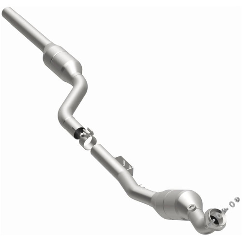 MagnaFlow Direct Fit Catalytic Converter 00-02 Mercedes E430 4.3L - 51687 Photo - Unmounted