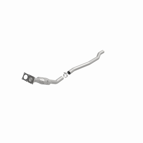 MagnaFlow Direct Fit Catalytic Conv 01-04 Chrysler/Dodge Truck Town & Country Van/Grand Caravan 3.8L - 51789 360 Degree Image Set
