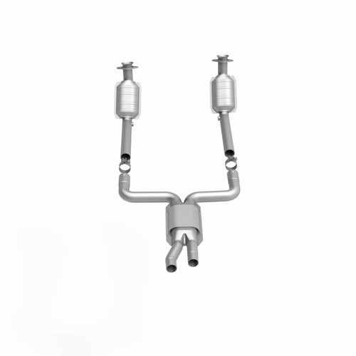 MagnaFlow Direct Fit Catalytic Converter 03-06 Lincoln LS 3.9L - 51906 360 Degree Image Set