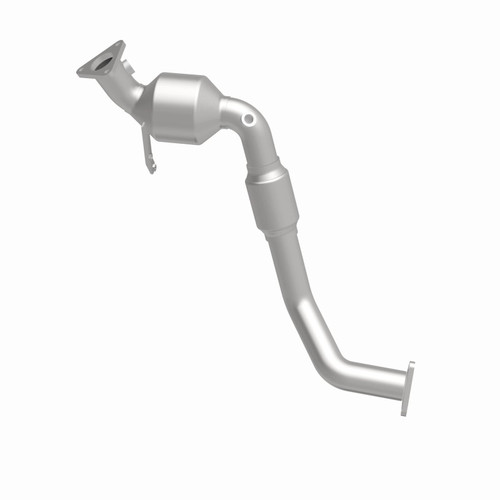 MagnaFlow Direct Fit Catalytic Converter 07 VW Touareg 3.6L Rear close - 51947 360 Degree Image Set