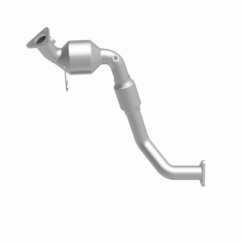 MagnaFlow Direct Fit Catalytic Converter 07 VW Touareg 3.6L Rear close - 51947 360 Degree Image Set