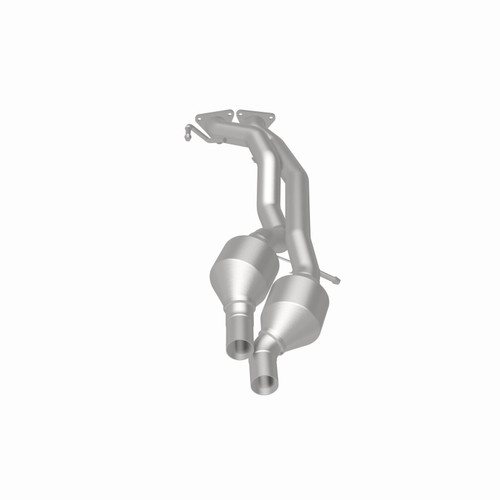 MagnaFlow Direct Fit Catalytic Converter 07 VW Touareg 3.6L Rear - 51957 360 Degree Image Set
