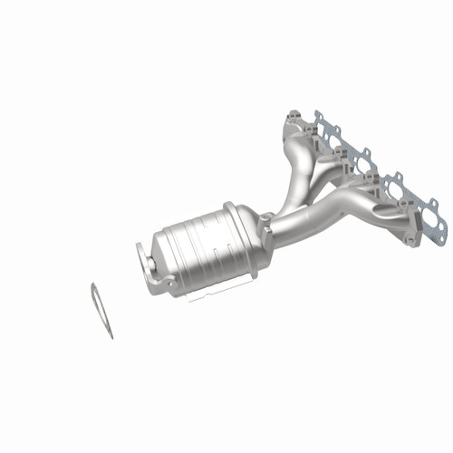 MagnaFlow 08-10 Pontiac G6 2.4L Underbody Direct Fit CARB Compliant Manifold Catalytic Converter - 5531060 360 Degree Image Set