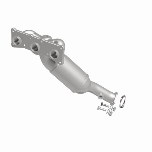 MagnaFlow California DF Catalytic Conv 07-13 BMW 328i L6 3.0LGAS 3.75in Inlet 4in Outlet 2in Dia - 5531763 360 Degree Image Set