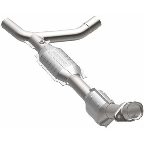 MagnaFlow Direct Fit Catalytic Converter 01-03 Ford E150 4.2L Passenger Side - 93151 Photo - out of package