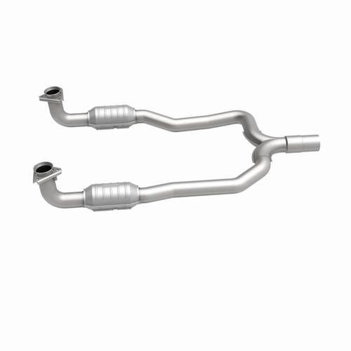 MagnaFlow Conv GM 49X6.5X4 2.25/3 - 93487 360 Degree Image Set