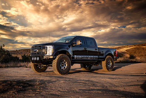 ICON 23-24 Ford F-250/F-350 SD 4WD Front 2.0 Aluminum Series Remote Reservoir Shock - 4.5in Lift - 66518R Photo - lifestyle view