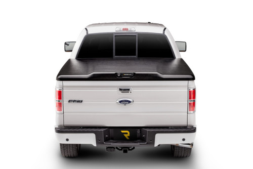 Undercover 23-26 Ford F-250 6.9ft Bed Elite Bed Cover - UC2228 Photo - Mounted