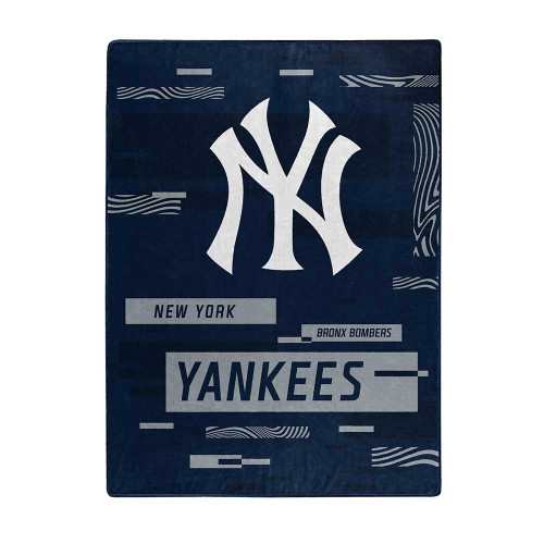 New York Yankees 60" x 80" Digitize Raschel Throw Blanket
