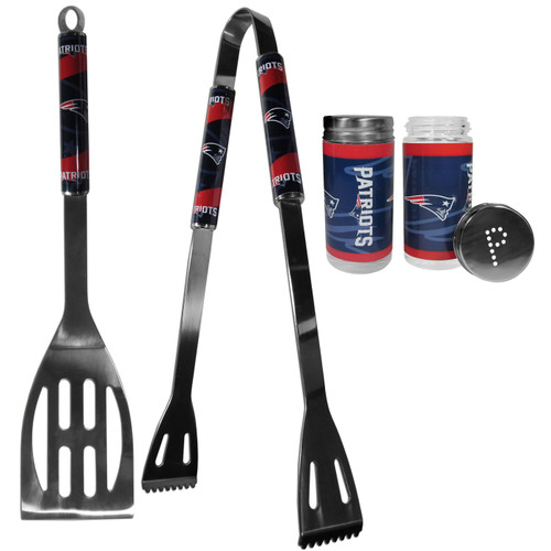 New England Patriots 2 Piece BBQ Set with Tailgate Salt & Pepper Shakers