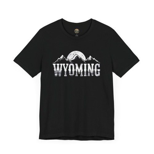 Wyoming Mountains T-Shirt – Unisex Adventure Tee for Hikers, Travelers & Western Wanderers