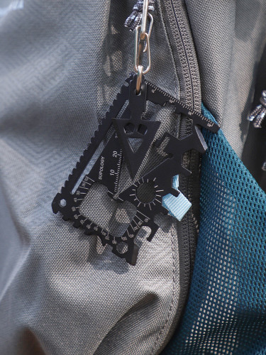 2pcs 18-in-1 EDC Tool Card 18-in-1 EDC Tool Card, Strong Steel Multi-Function Bottle/Can Opener, Screwdriver, Wrench & Card Folding EDC Tools Card