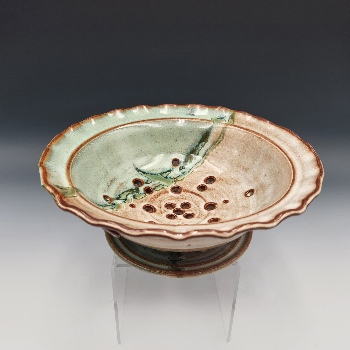 Berry Bowl and Saucer (no handles)