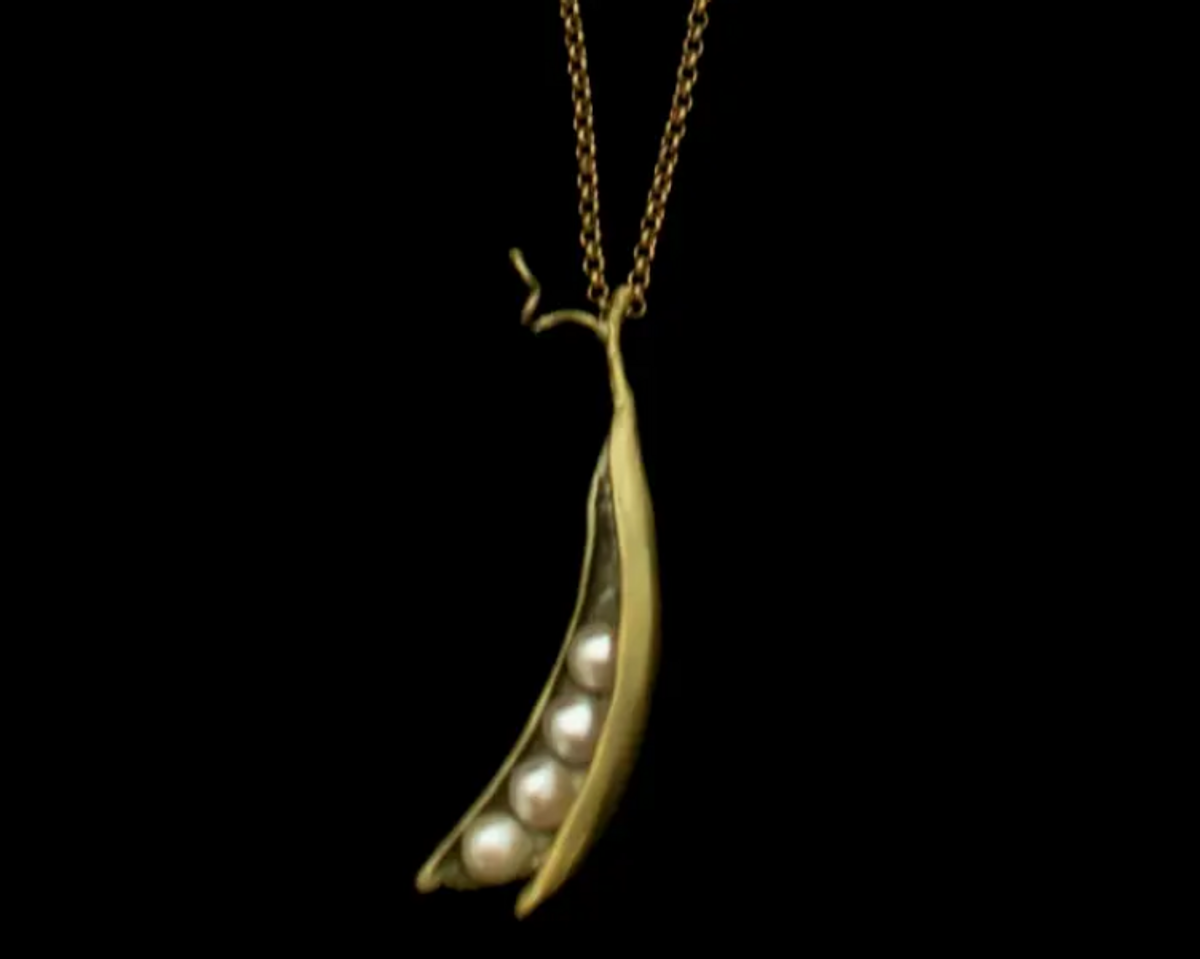 Necklace ~ Pea Pod 4 Pearl Pendant - 18"