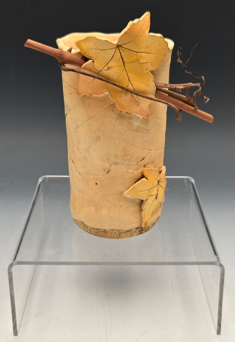 189- Textured Vase- Small 2 leaf- Off White