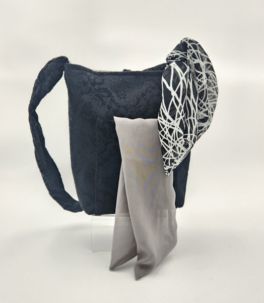 Purse ~ Sm Black embossed w/ black