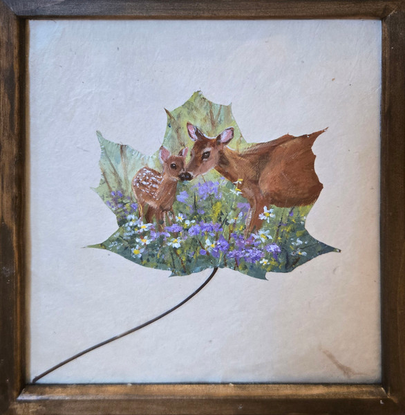 635 - Deer & Fawn on Leaf