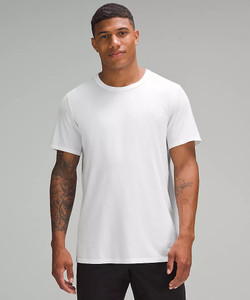 lululemon Fundamental™ T