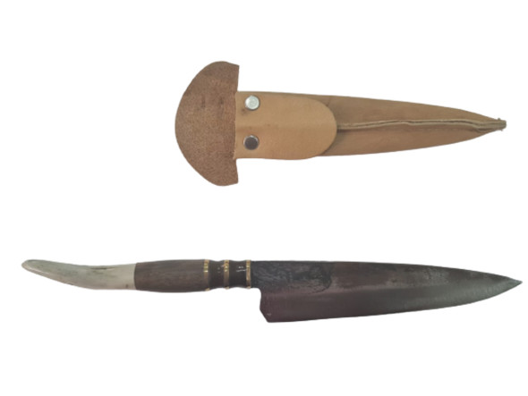 Cuchillo Gourmet con mango de madera finamente trabajada con incrustaciones de hueso, bronce y funda de cuero Cuchillo de Cocina para Carnes Cuchillo para Asar / Hoja de 14"