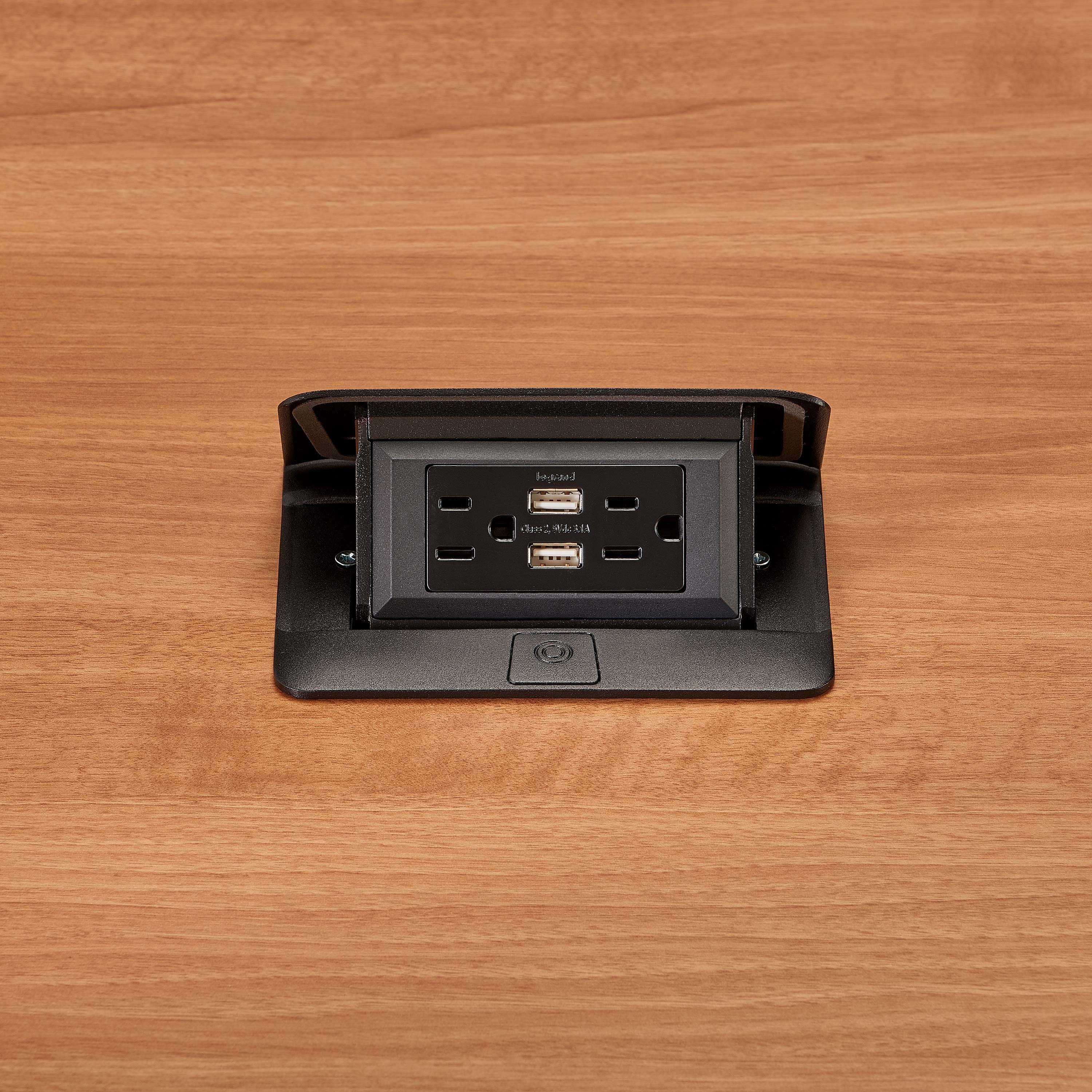 Middle Atlantic DQFP15UBK Socket-Outlet - 15A with USB Ports