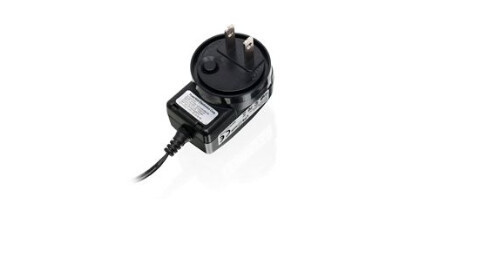 iogear GUE310AC power adapter/inverter Indoor Black