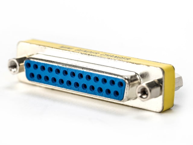 Vertiv Avocent CON0092 cable gender changer DB25
