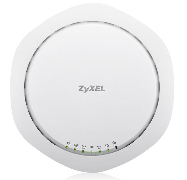 3X3 802.11AC AP W/Smart Antenna - Nebula PRO 3 Years NAP303