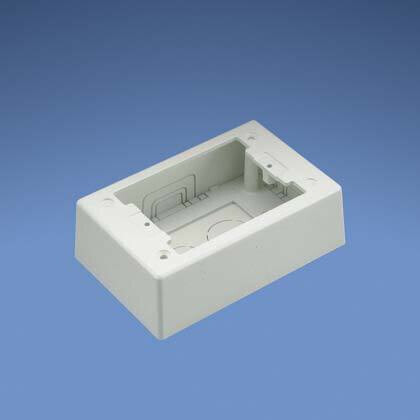 SGL GANG TWO-Piece Screw Together Outlet JBP1WH