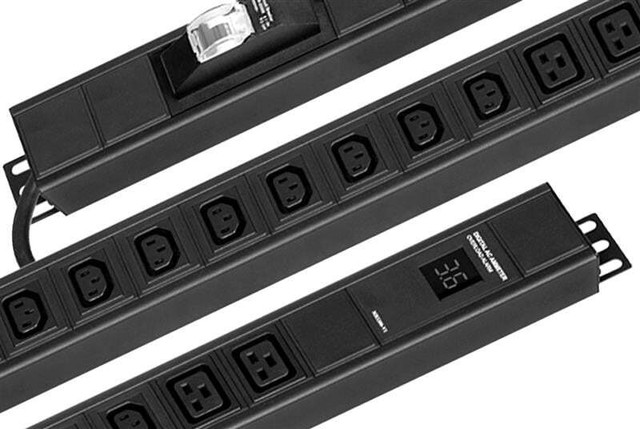 Power Strip, 0U, Basic, 32A, 250V, Vertical, (24) Schuko Outlets, Circuit Breake 15644-125