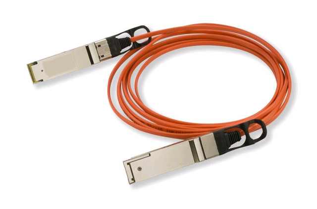HPE Aruba Networking 40G QSFP+ to QSFP+ 30m Active Optical Cable HPE-R9G05A