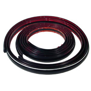 MX1010 - Bumper molding (black) (sold by the foot) 154-0026