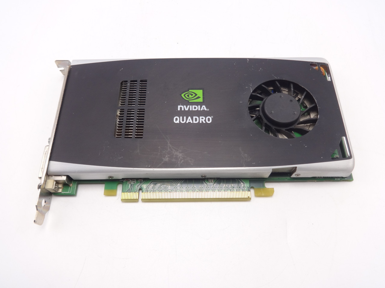 NVIDIA 519296-001 Quadro FX1800 768MB PCI-E Video Card 2 X Display Port 1X dvi