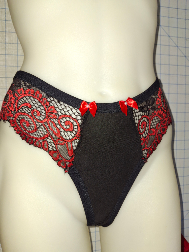 Black and red lace panties Front - CLEARANCE
