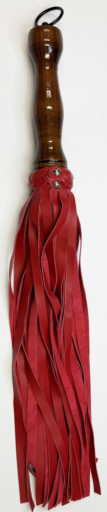 Walnut Handle Flogger Red closed