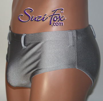 Men's Smooth Front, Brief Bikini, custom made by Suzi Fox
shown in Steel Gray Milliskin Tricot spandex
shown with optional belt loops.
Available in black, white, red, navy blue, royal blue, sky blue, turquoise, green, neon green, hunter green, neon pink, neon orange, athletic gold, yellow, steel gray, purple.
1 inch elastic at the waist.
Optional belt loops and rear patch pockets available.
Made in the U.S.A.