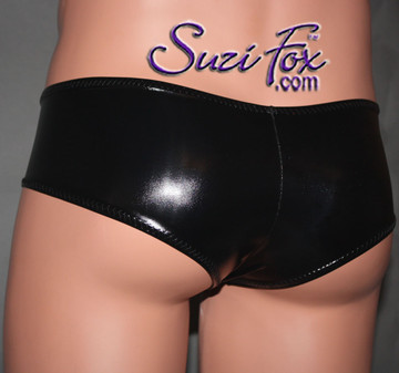 Men's 'V', Pouch Front, Crotch zipper, Hot Pants Bikini, custom made by Suzi Fox
shown in Black gloss vinyl/PVC Spandex.
Available in black, red, white, neon pink, light pink, fuchsia, purple, turquoise, Royal Blue, Matte Black, Matte White, and 3D Prism colors.
Choose your pouch size!
Made in the U.S.A.