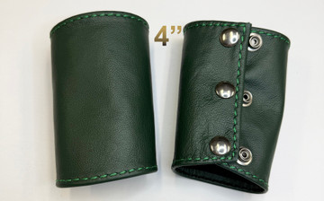 Green - 4 inch (10.16 cm) length
100% leather Gauntlet (Arm Guard).
(price is for 1)
Worn on the wrist.