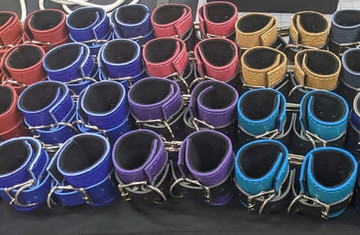 100% Leather cuffs-restraints.
PRICE IS FOR ONE (1) CUFF.
Fleece Lined.
Double stack cowhide with stainless steel hardware.
Also available in the following colors:
• Dark Gray
• Green
• Orange
• Purple
• Turquoise
• Yellow