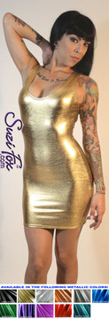 Tank Mini Dress in Gold Metallic Foil coated Spandex custom made by Suzi Fox.
Choose any fabric on this site!
Available in black metallic faux leather/rubber, gold, silver, copper, royal blue, purple, turquoise, red, green, fuchsia, gun metal metallic foil coated nylon spandex.
• Optional 2-slider zipper going the length of the dress, front or back, unzip from the top of the bottom!
Made in the U.S.A.