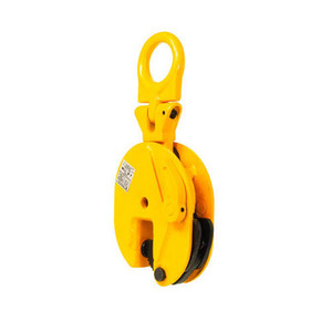 Universal Plate Clamp 5T with wide 0–50mm jaw opening and safety lock—engineered for vertical lifting of thick, heavy steel plates in demanding industrial environments. Universal Plate Clamp 5T with wide 0–50mm jaw opening and safety lock—engineered for vertical lifting of thick, heavy steel plates in demanding industrial environments.