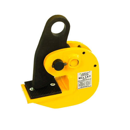 Horizontal Plate Clamp Pair 5T with wide 0–55mm jaw opening and reinforced body—designed for secure horizontal lifting of thick, heavy steel plates in industrial settings.