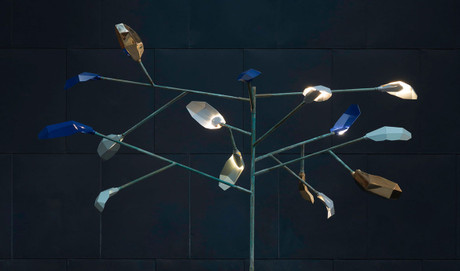 Diga is a two-color melamine salad