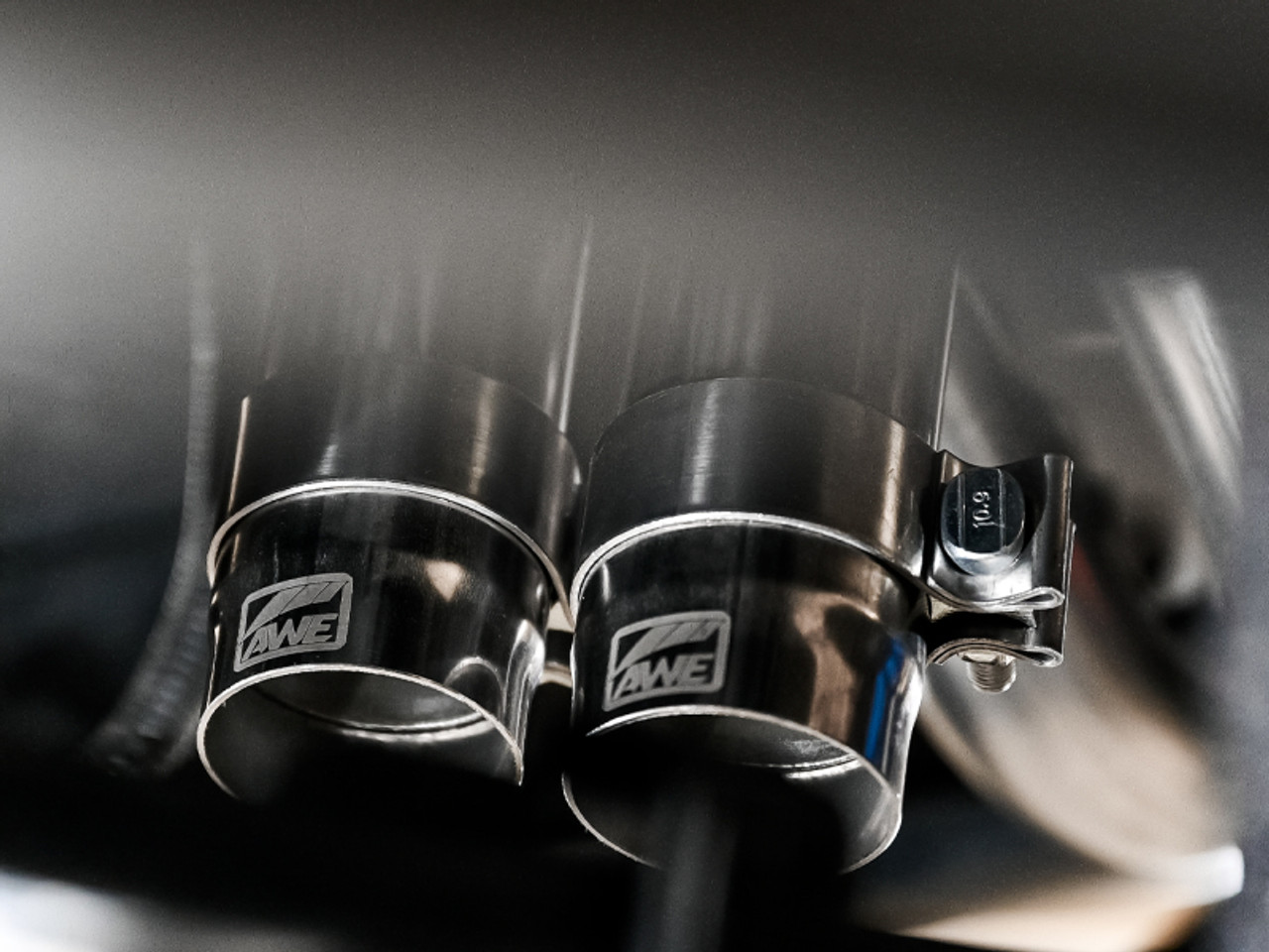 AWE 16-22 Toyota Tacoma 0FG Catback Exhaust w/ BashGuard - Dual Diamond Black Tips - 3015-33826 Photo - Close Up