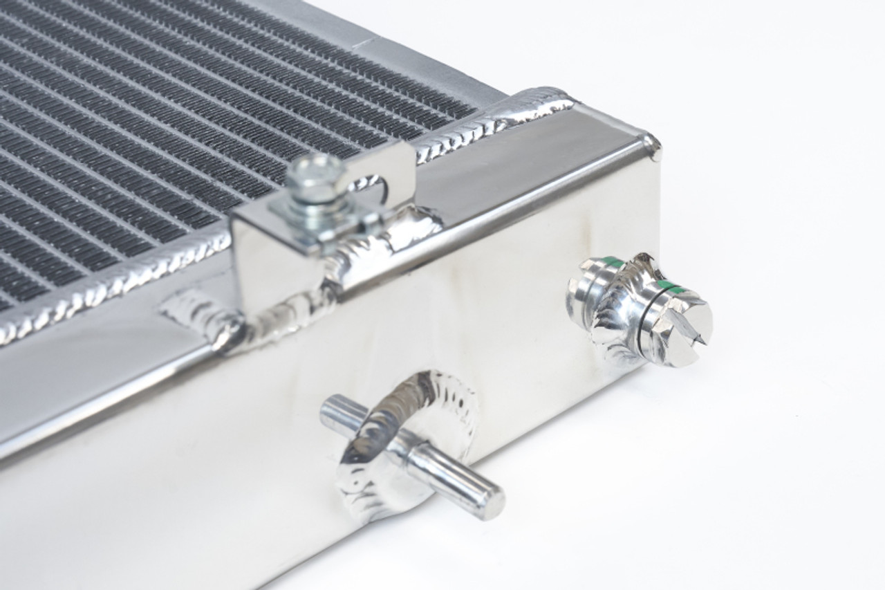 CSF 14-18 Subaru Forester High-Performance All-Aluminum Radiator - 7209 Photo - Close Up