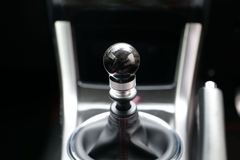 HKS 15-21 Subaru WRX STI 6MT Carbon Shift Knob - 51999-AF001 Photo - Close Up