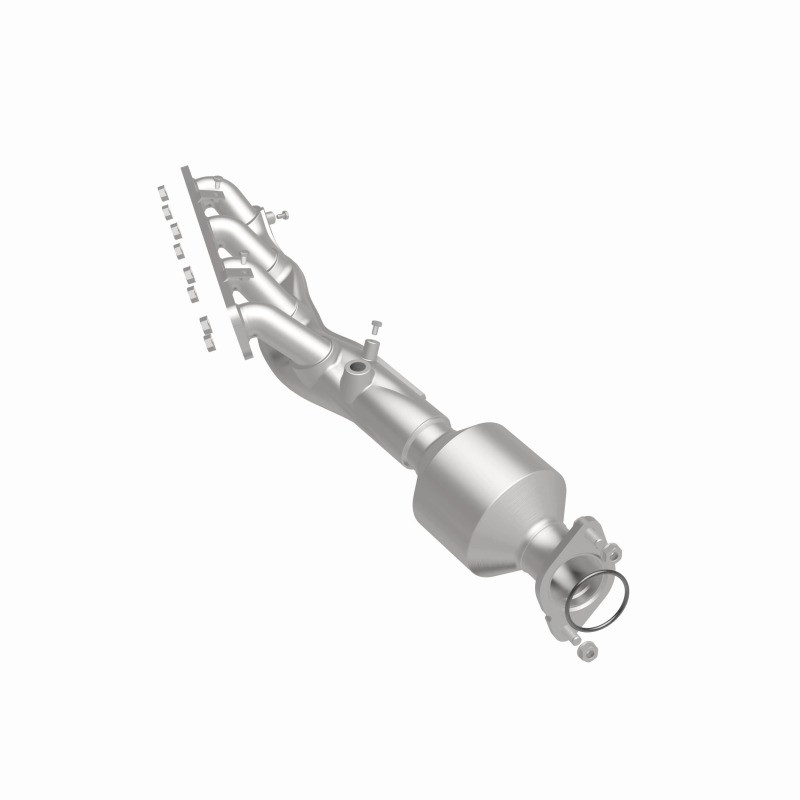 Magnaflow 16-21 Infiniti QX80 5.6L Direct-Fit Left Manifold Catalytic Converter - 290035 360 Degree Image Set