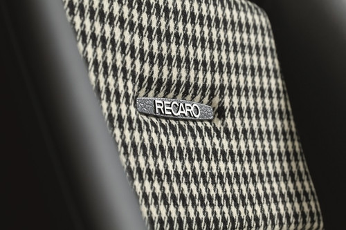 Recaro Classic LX Seat - Black Leather/Classic Corduroy - 088.00.0B27-01 User 1