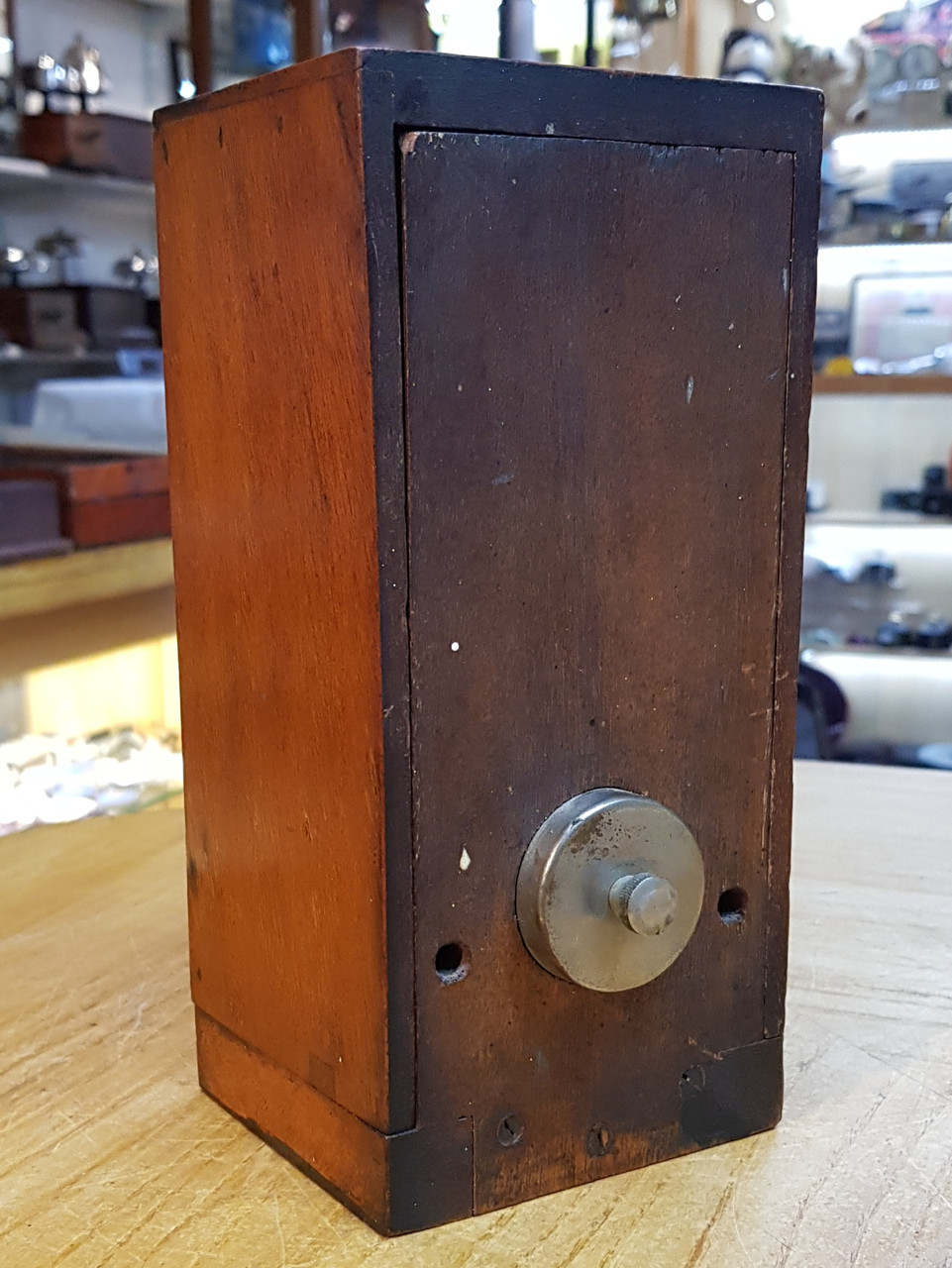 VT 3237. GREAT WESTERN RAILWAY TYERS  WOOD CASED SIGNAL ARM REPEATER.