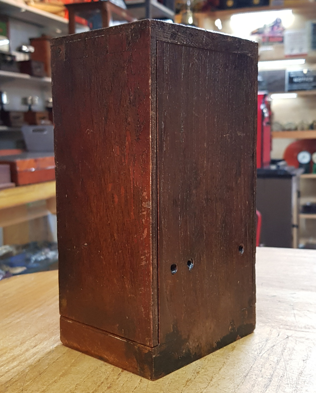 VT 3619. GREAT WESTERN  RAILWAY WOOD CASED ARM REPEATER.